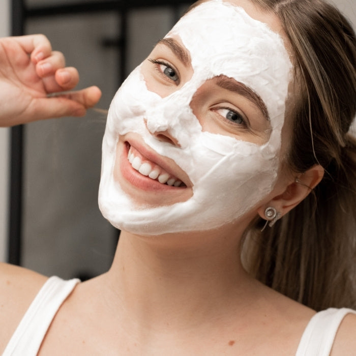 Mains et lèvres : ces zones sensibles à chouchouter au quotidien